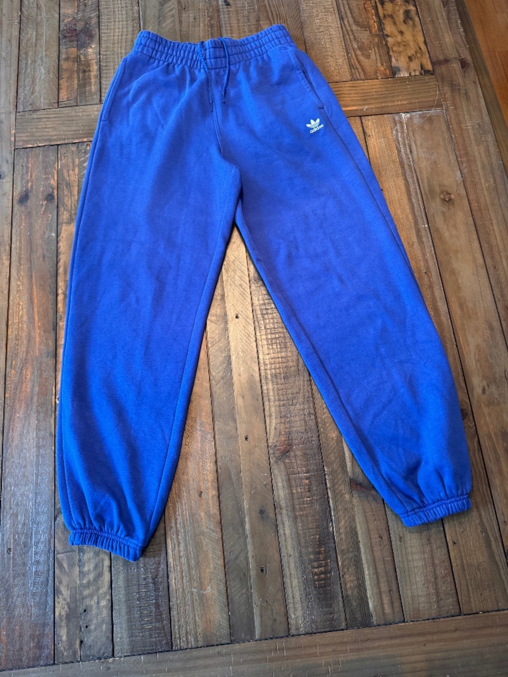 Adidas Originals Essentials Fleece Loose Joggers. Size X-Small